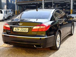 HYUNDAI Genesis - Vista 8