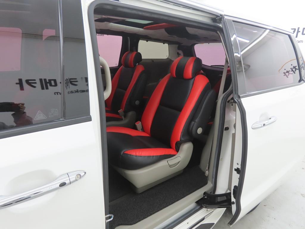 KIA Carnival - Vista 6