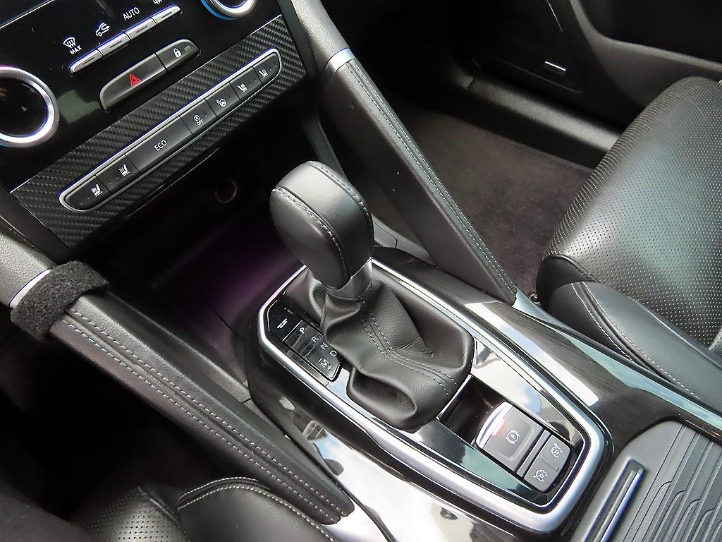 SAMSUNG QM6 - Vista 10