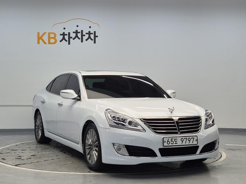 HYUNDAI Equus - Vista 4