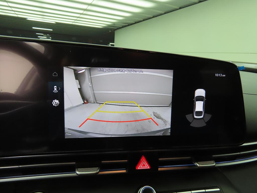 HYUNDAI Avante - Vista 12