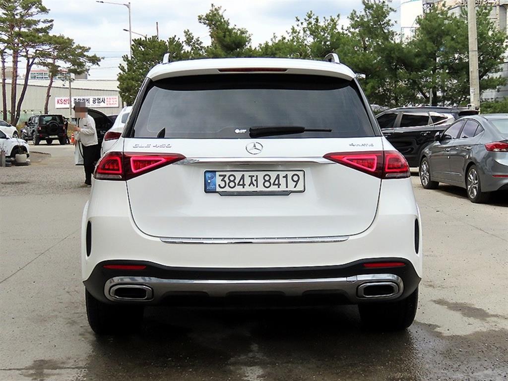 Mercedes Benz GLE Class - Vista 4