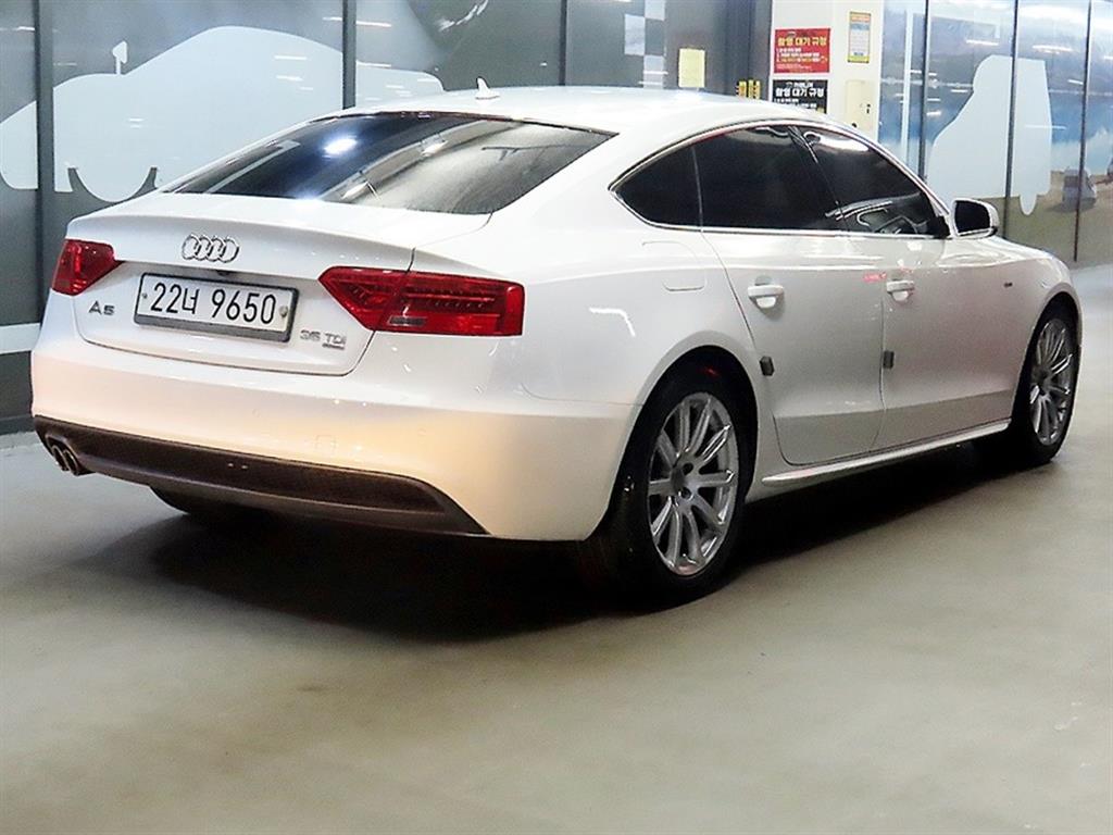 Audi A5 - Vista 4