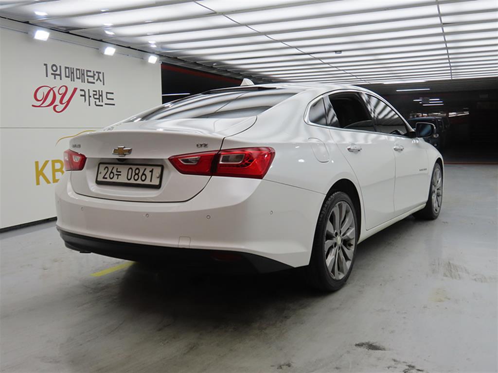 Chevrolet Malibu - Vista 4