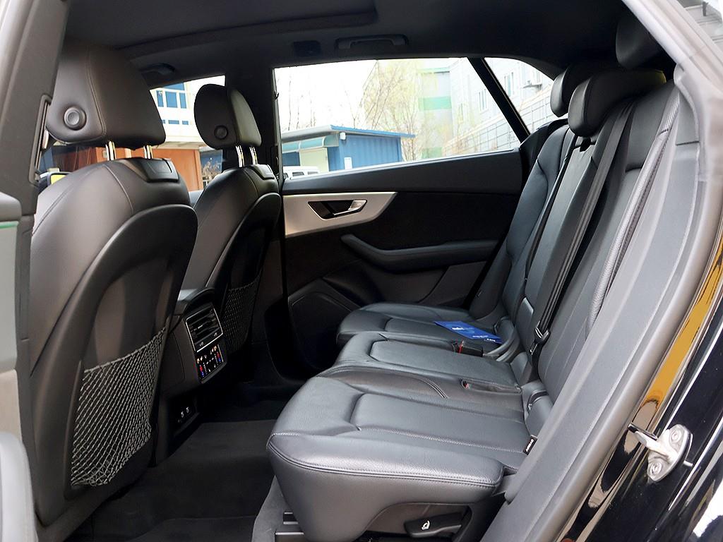 Audi Q8 2021 Negro - Importación desde Corea - HF Imports Iquique - Foto 12