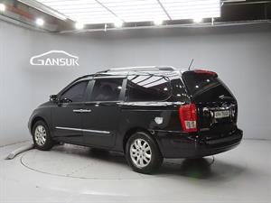 KIA Carnival - Vista 6