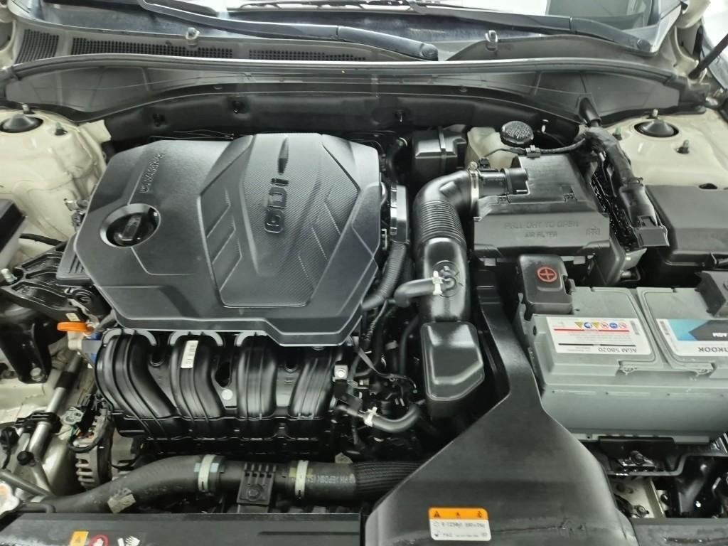 HYUNDAI Grandeur - Vista 5