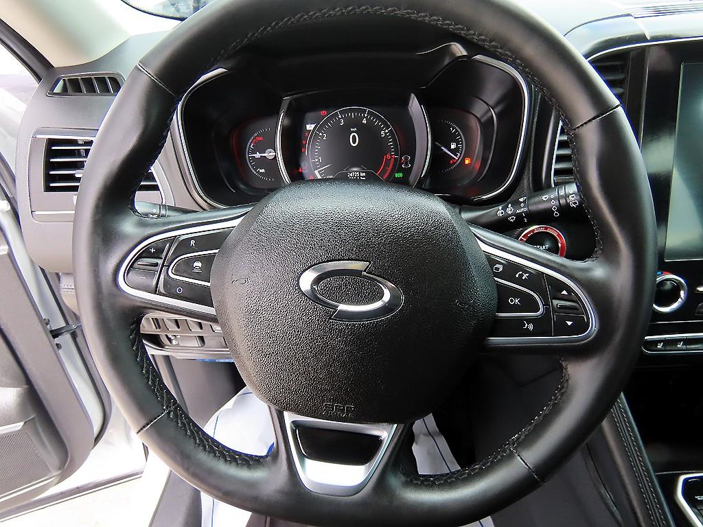 SAMSUNG QM6 - Vista 8