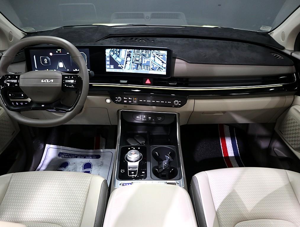 KIA Carnival - Vista 5