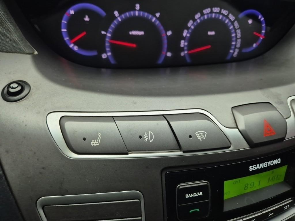 Ssangyong Korando - Vista 12