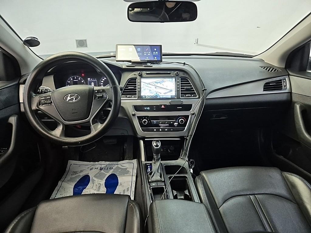 HYUNDAI Sonata - Vista 7