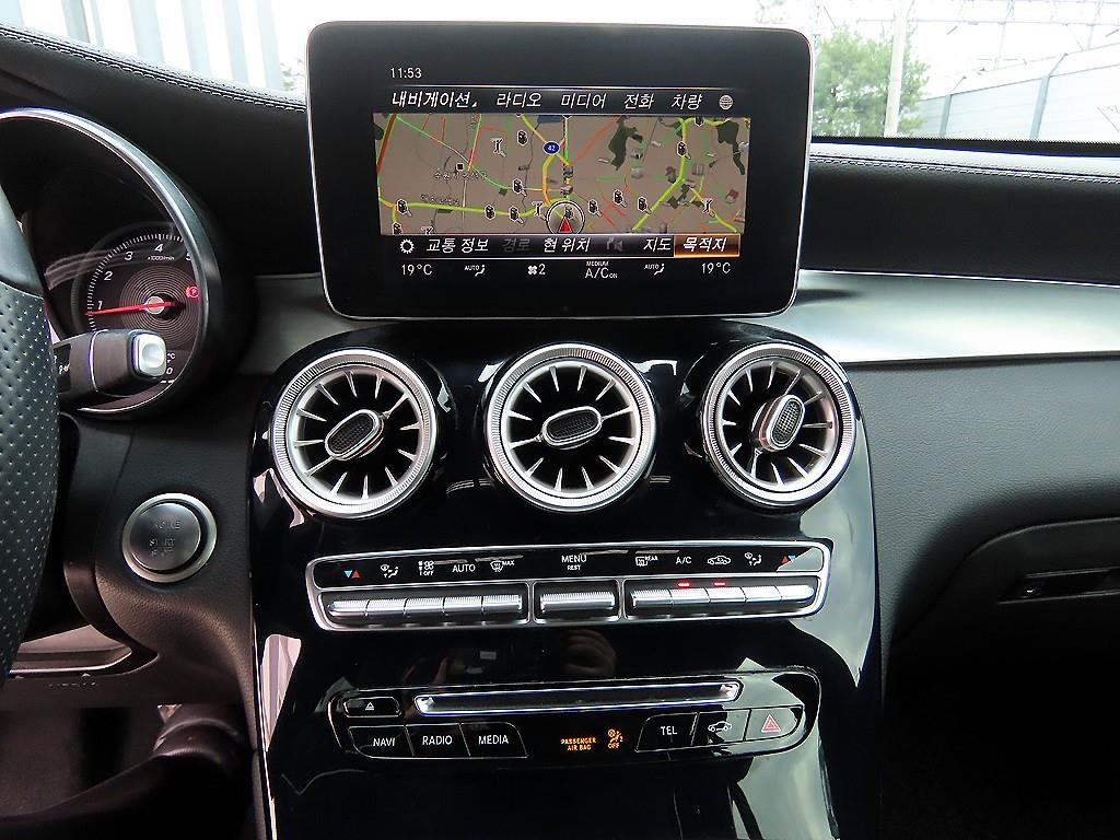 Mercedes Benz GLC Class - Vista 12