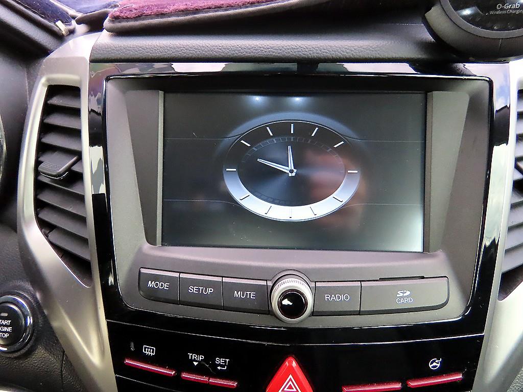 Ssangyong Tivoli 2016 Blanco - Importación desde Corea - HF Imports Iquique - Foto 14