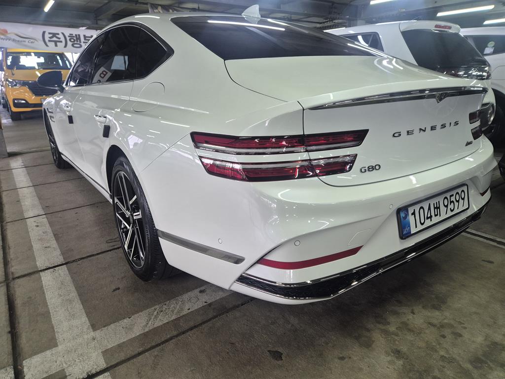 Genesis G80 - Vista 6