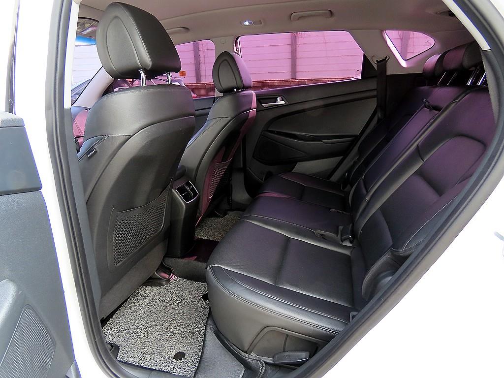 HYUNDAI Tucson - Vista 6