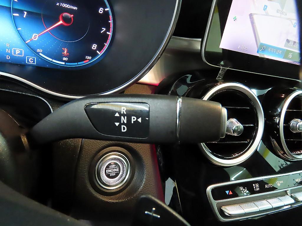 Mercedes Benz GLC Class - Vista 10