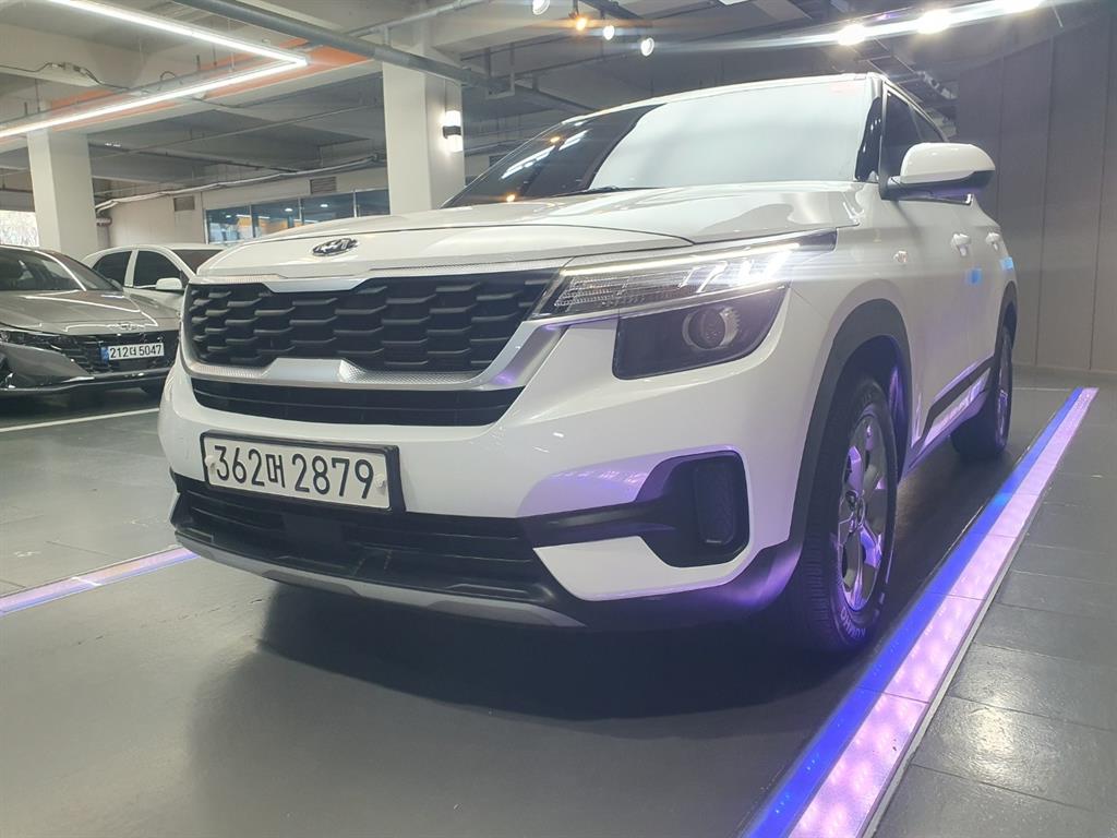 KIA Seltos - Vista 3