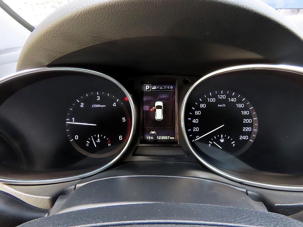 HYUNDAI Santa Fe - Vista 9