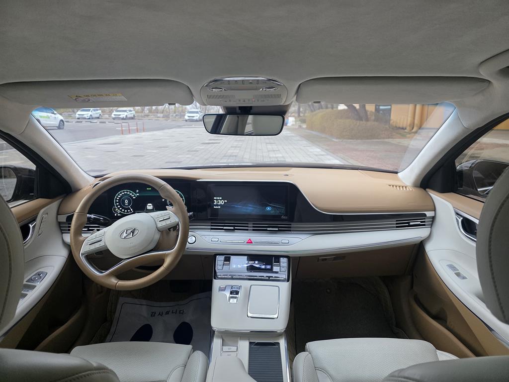 HYUNDAI Grandeur - Vista 7