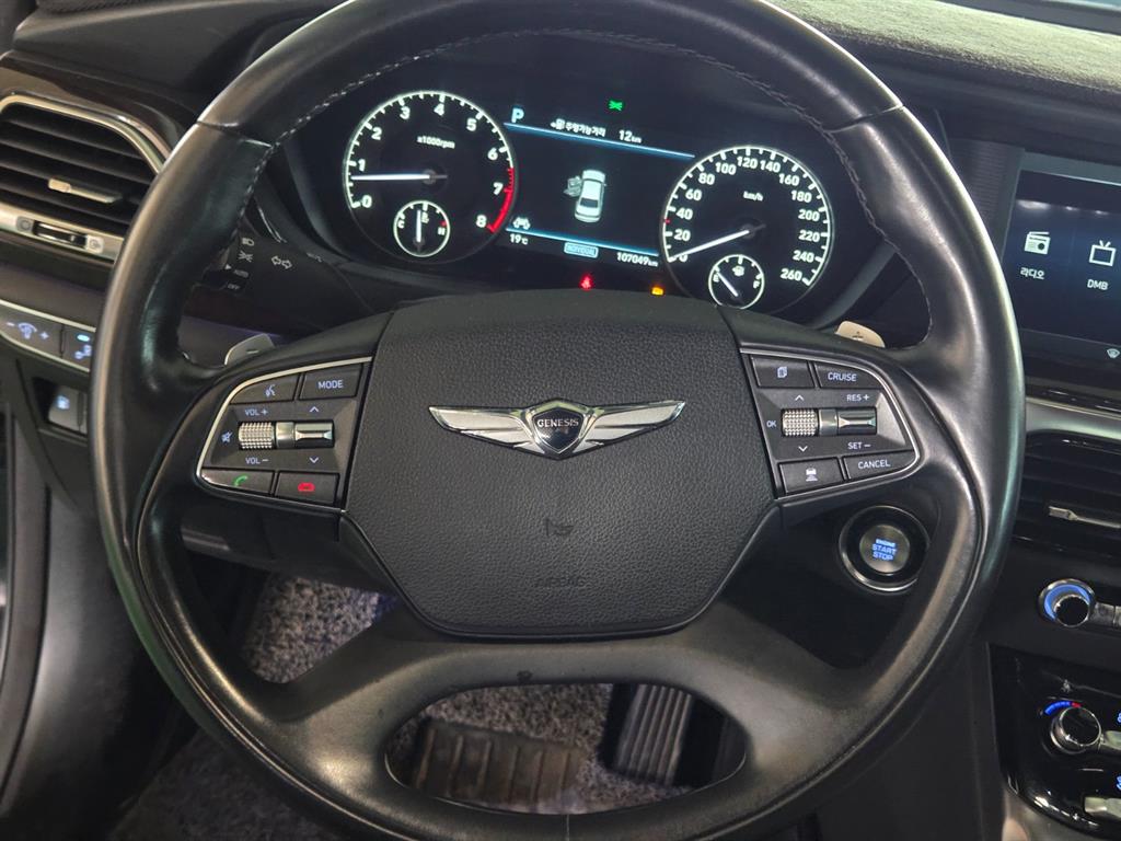 Genesis EQ900 - Vista 9