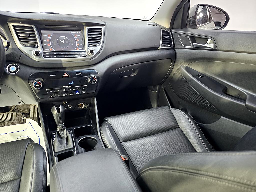 HYUNDAI Tucson - Vista 10