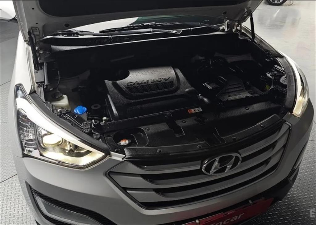 HYUNDAI Santa Fe - Vista 5