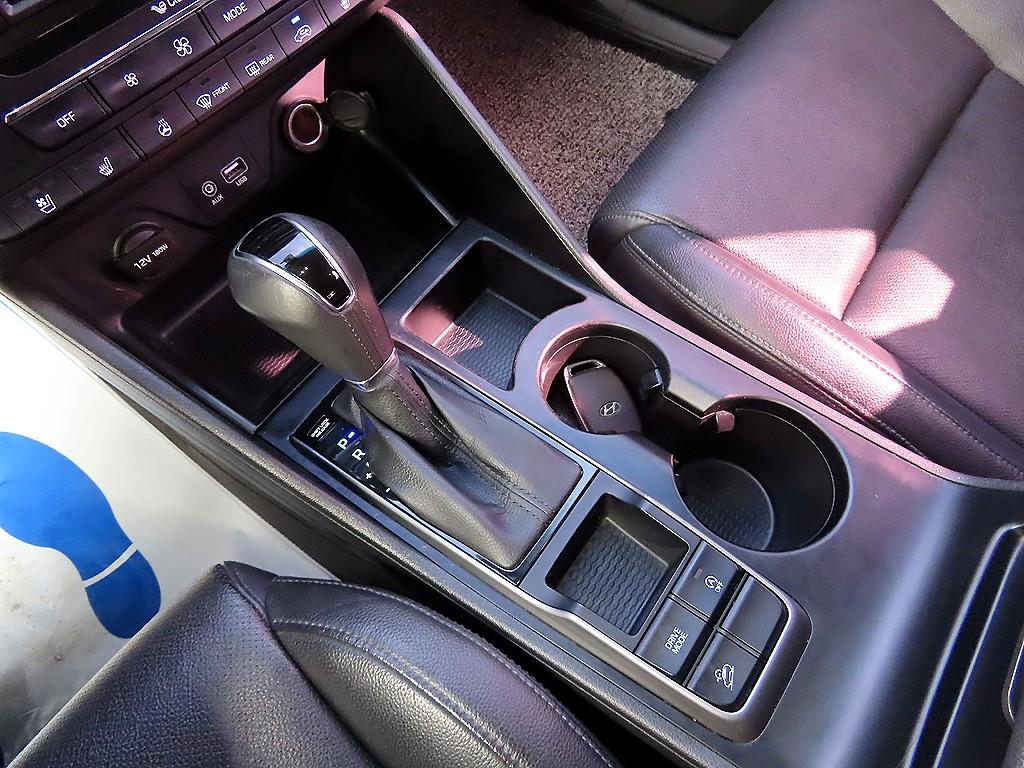 HYUNDAI Tucson - Vista 10