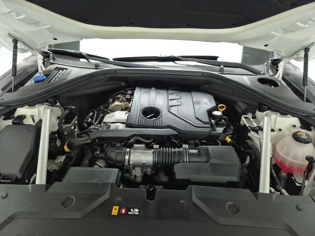 Genesis GV70 - Vista 5