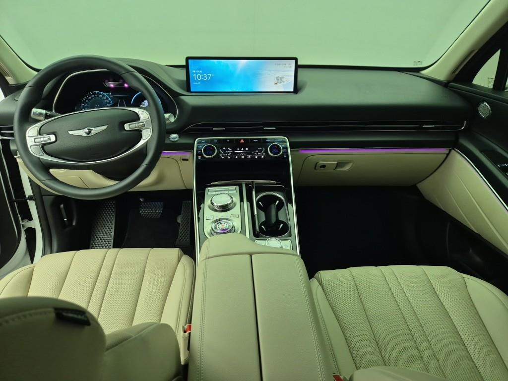 Genesis GV80 - Vista 5