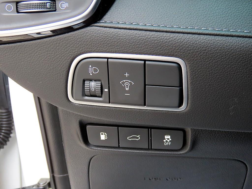 HYUNDAI Grandeur - Vista 12