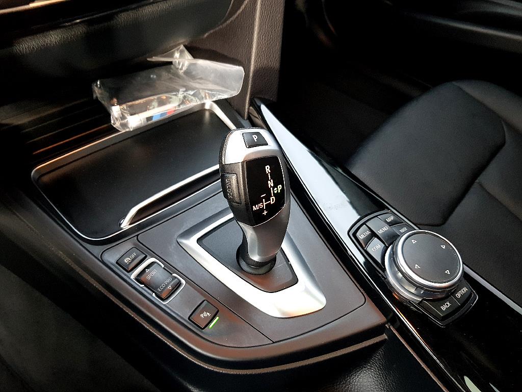 BMW 3 series 2017 Blanco - Importación desde Corea - HF Imports Iquique - Foto 13