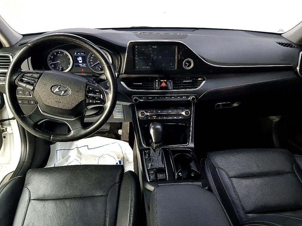 HYUNDAI Grandeur - Vista 5