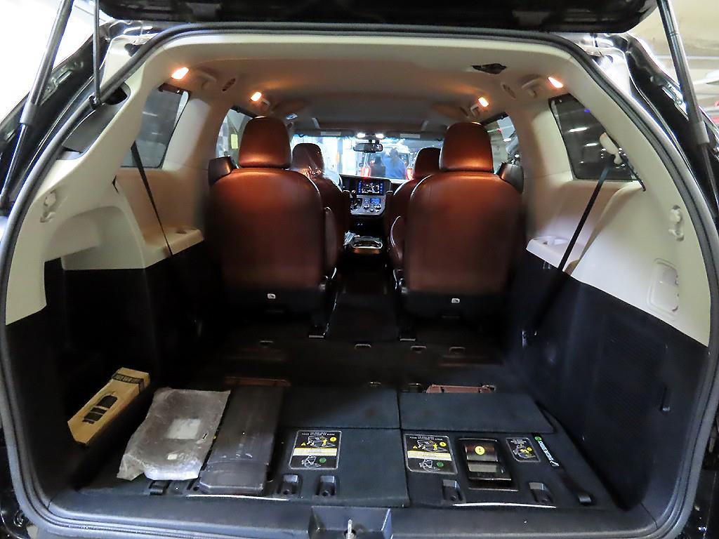 Toyota Siena 2017 Negro - Importación desde Corea - HF Imports Iquique - Foto 17