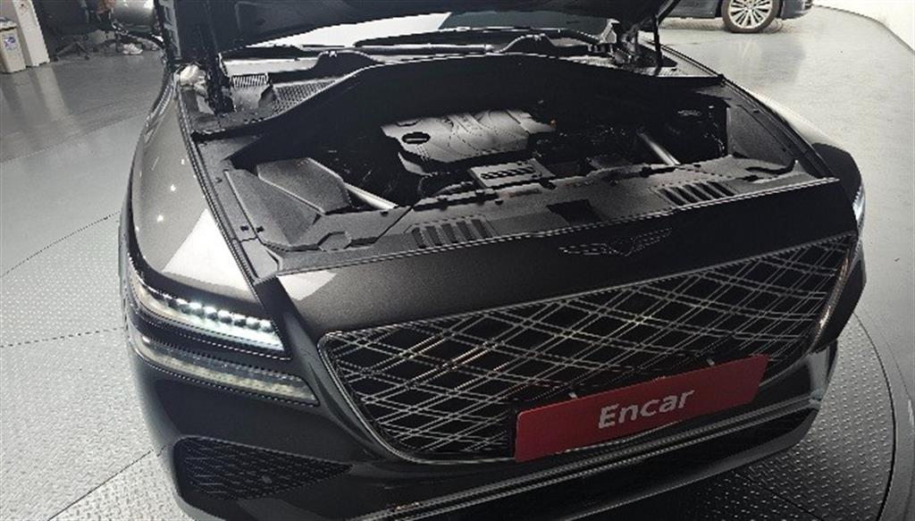 Genesis GV80 - Vista 6