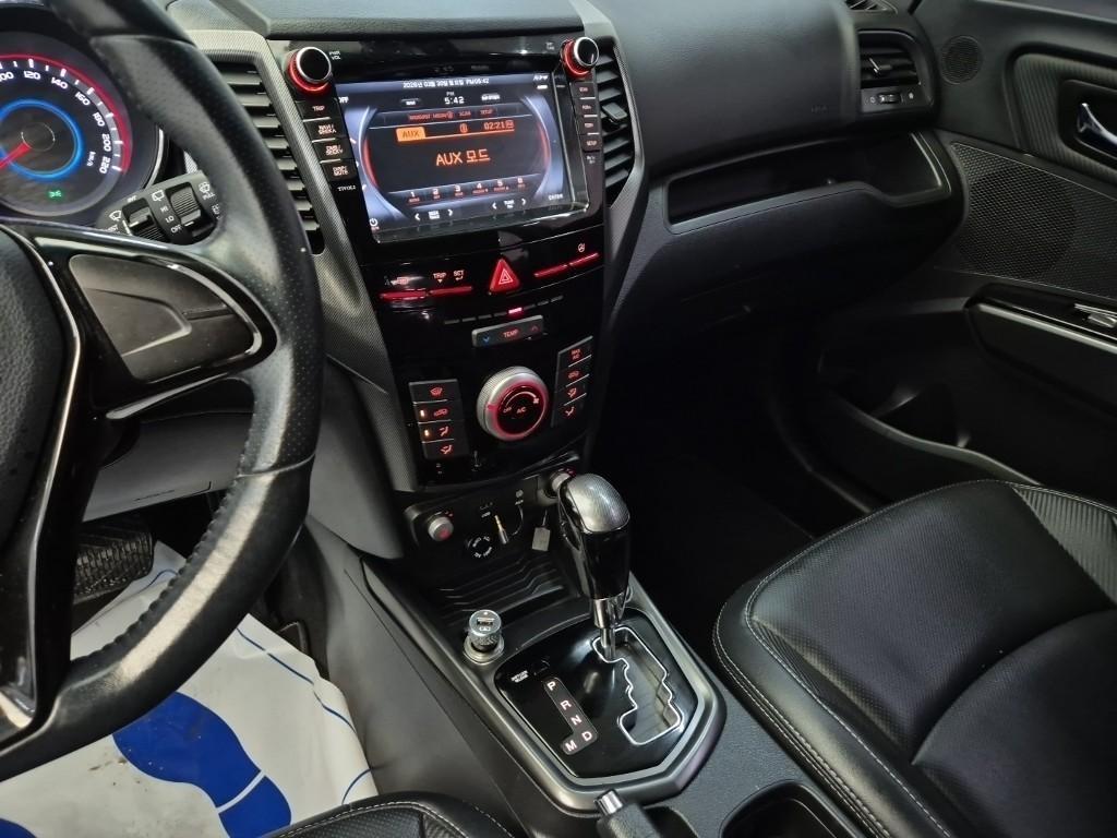 Ssangyong Tivoli - Vista 10