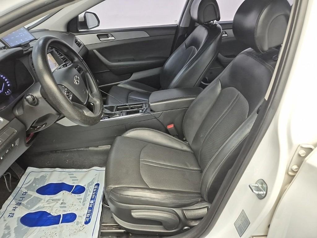 HYUNDAI Sonata - Vista 11