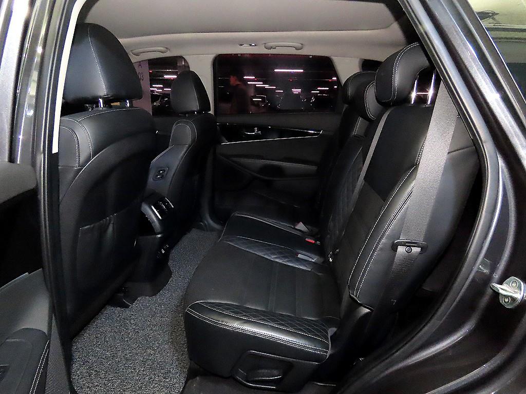 KIA Sorento - Vista 7