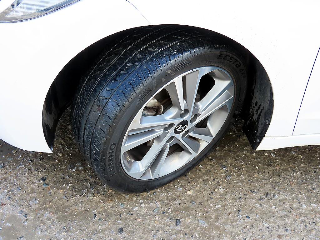 HYUNDAI Avante 2017 Blanco - Importación desde Corea - HF Imports Iquique - Foto 19