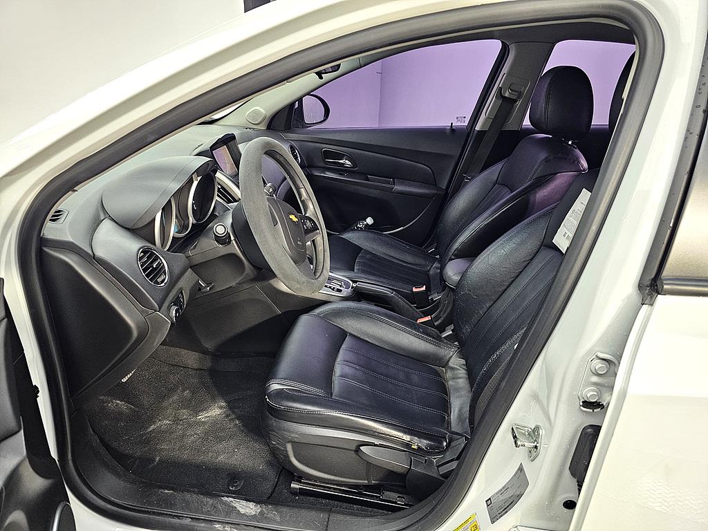 Chevrolet Cruise - Vista 8