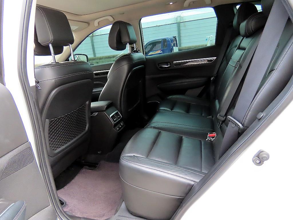 SAMSUNG QM6 - Vista 6