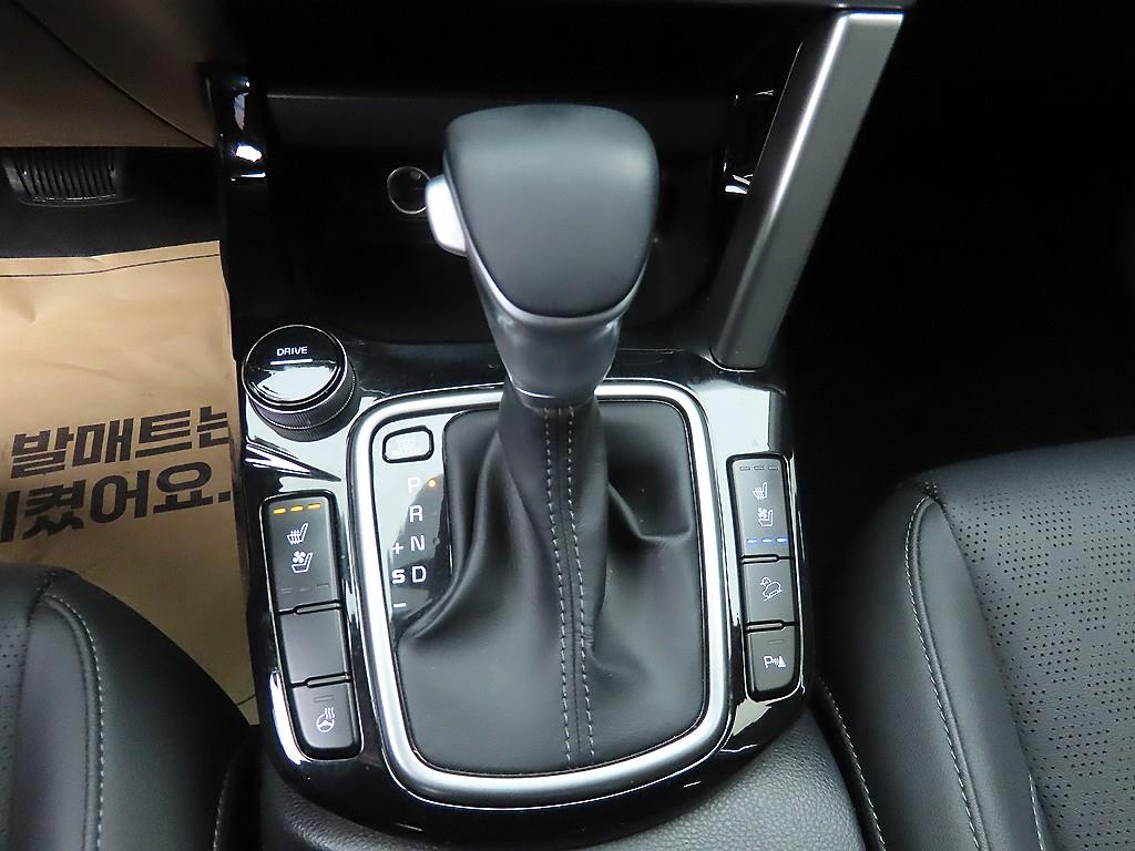 KIA Seltos - Vista 10