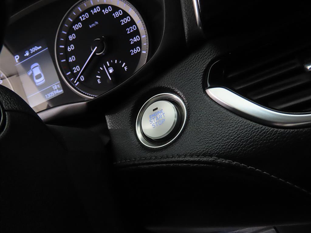 HYUNDAI Grandeur - Vista 10