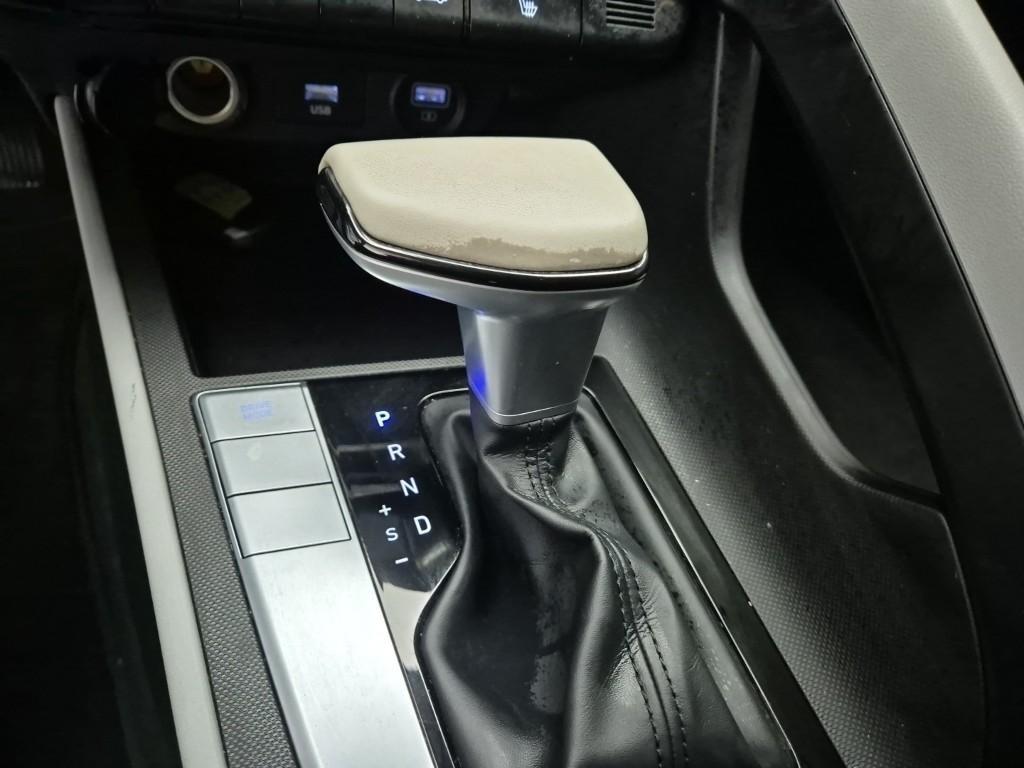 HYUNDAI Avante - Vista 8