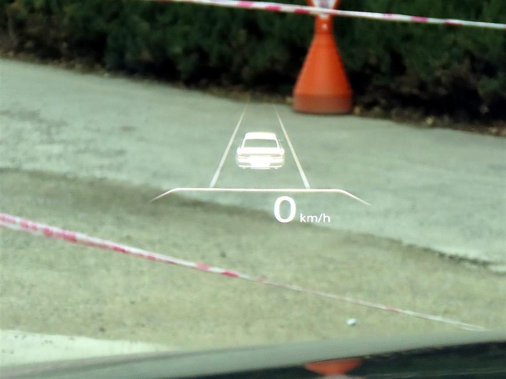 Genesis G80 - Vista 10