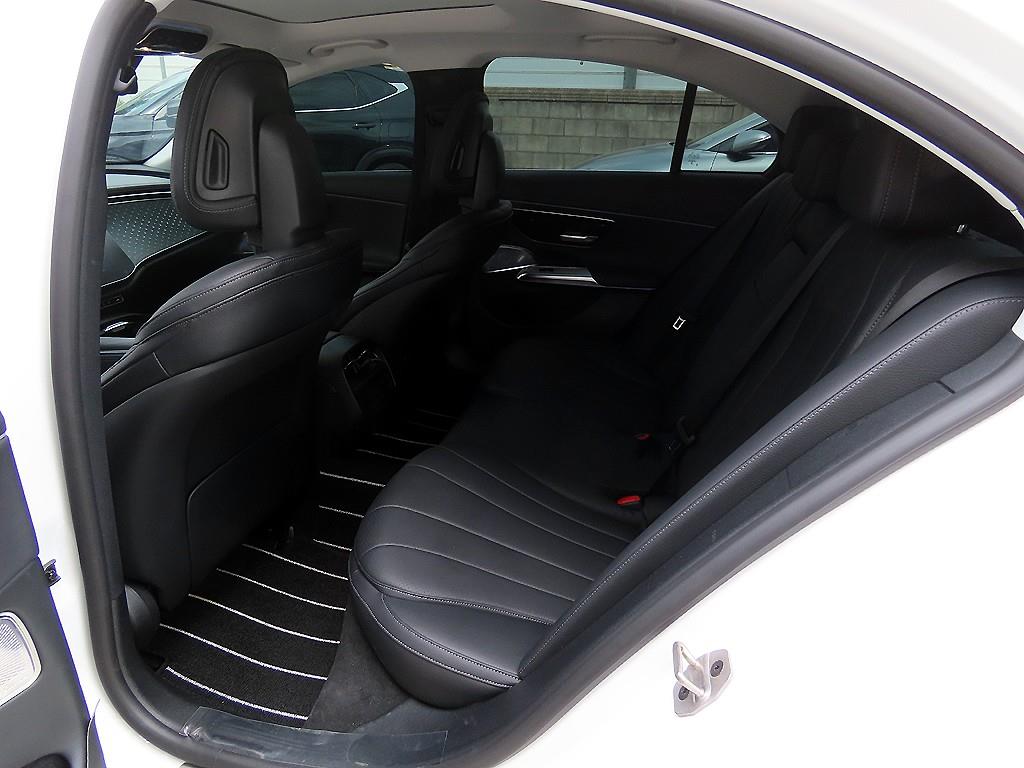 Mercedes Benz E class - Vista 6