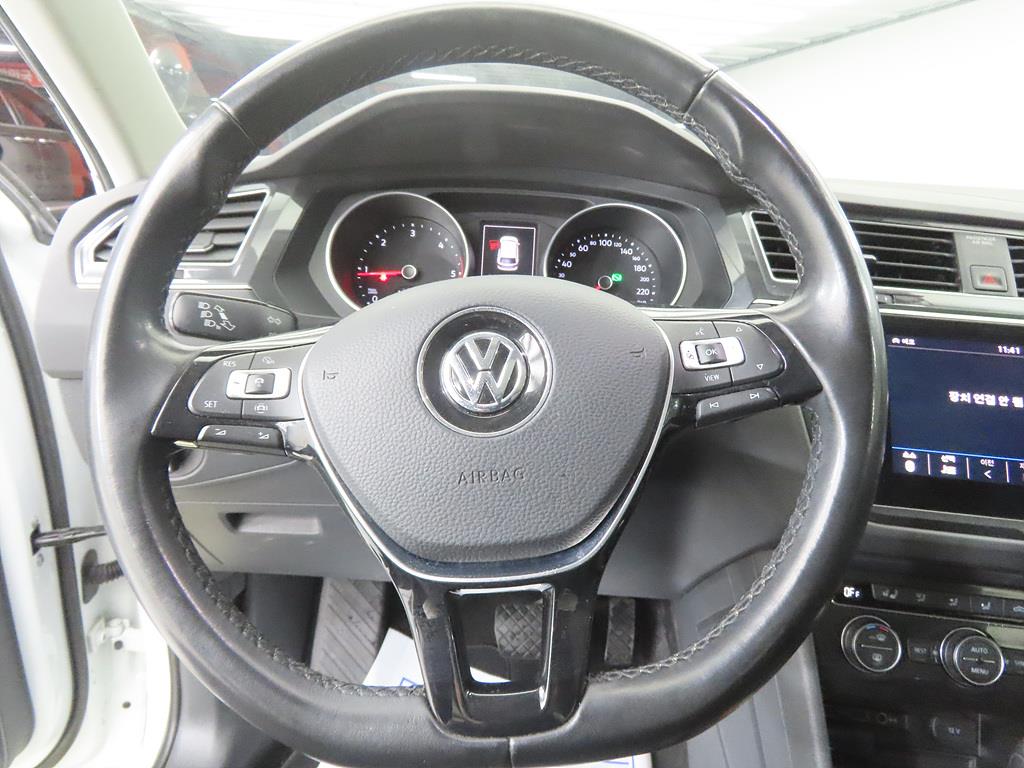 Volkswagen Tiguan - Vista 8