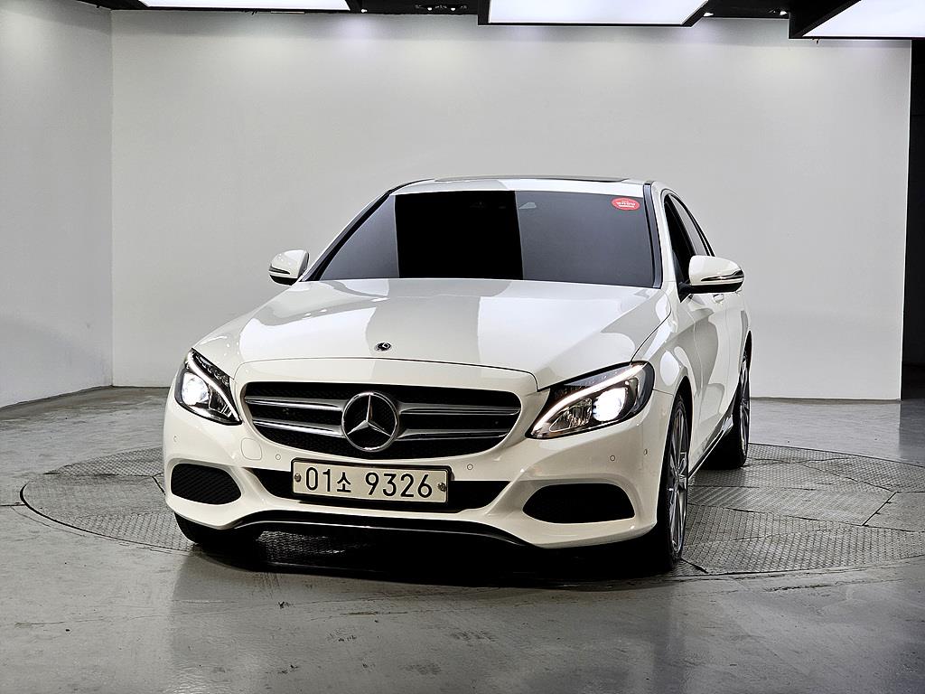 Mercedes Benz C Class - Vista 2