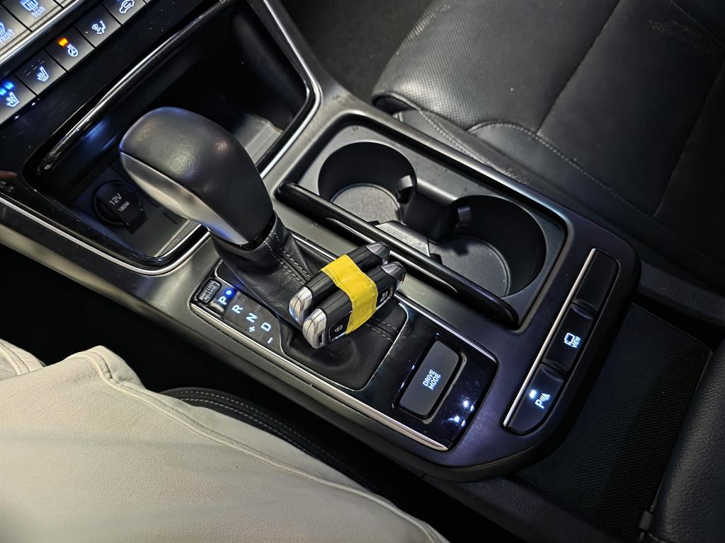 HYUNDAI Grandeur - Vista 10