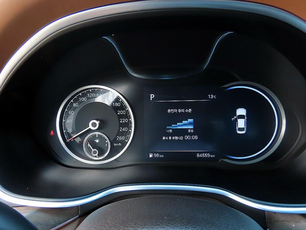 Genesis G80 - Vista 9