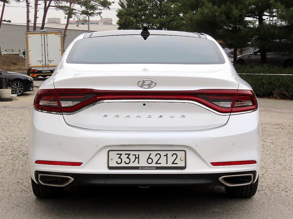 HYUNDAI Grandeur - Vista 4